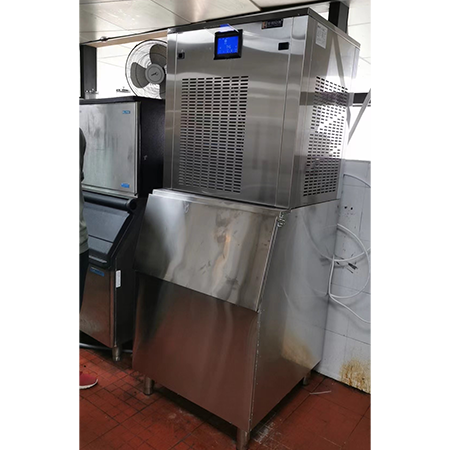 500公斤雪花制冰機(jī)交付深圳某自助餐